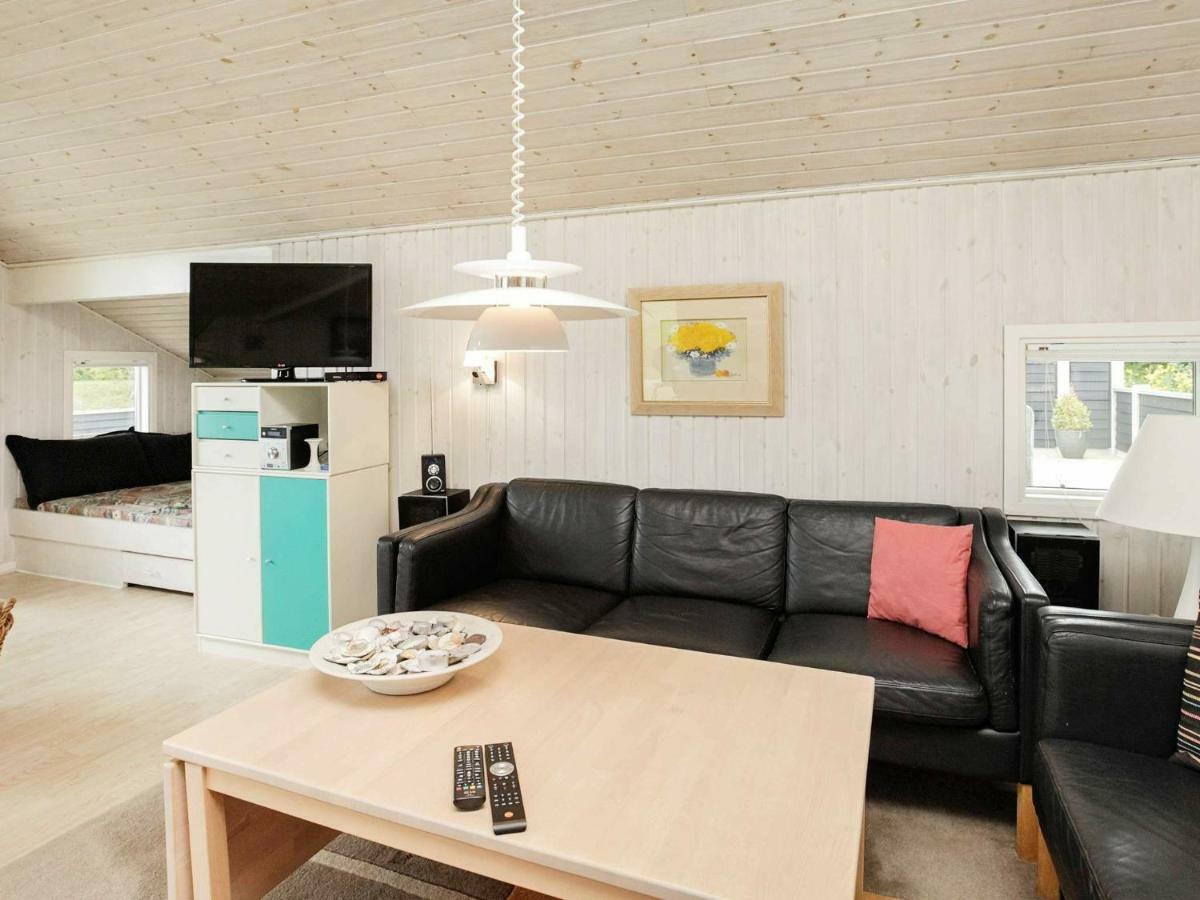 6 Person Holiday Home In 奥特鲁普 客房 照片